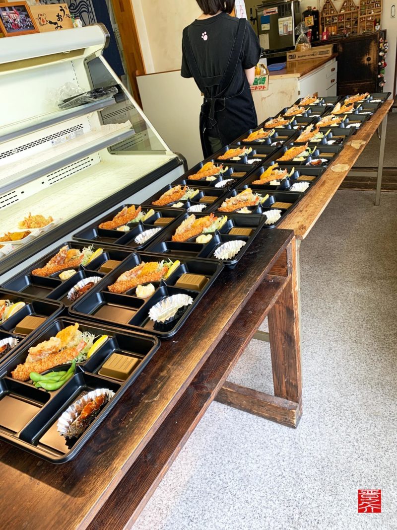 田んぼの真ん中に突如現れる!安城の魚屋「魚美」さんが運営する新鮮な